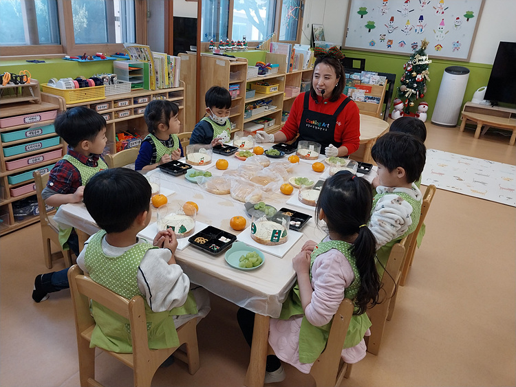 크리스마스 케익 만들기  사진